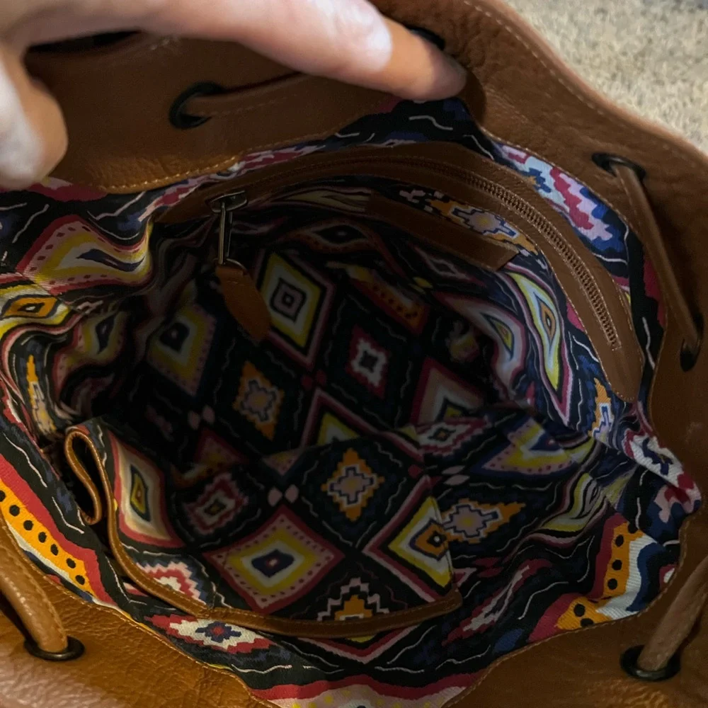 Fosterie handmade leather bucket bag - Picture 6 of 6